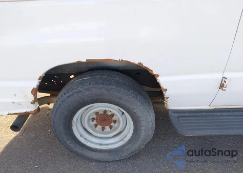 2011 Ford Econoline Xlt из США, поврежденный, VIN 1FBSS3BLXBDB22036